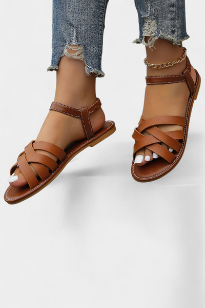 Sandalias planas Romee